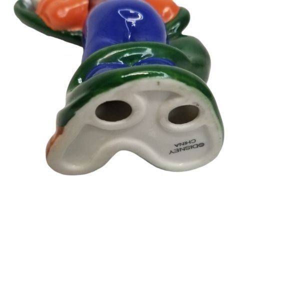 Disney Goofy with Water Hose Porcelain Ceramic Figurine - Picture 6 of 11